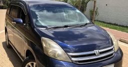 Toyota ISIS – 2007 Model | 1800cc Petrol | Automatic Transmission | 7-Seater